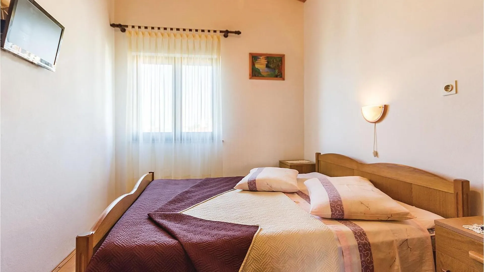 Beautiful Apartment In Pula With Kitchen 크로아티아