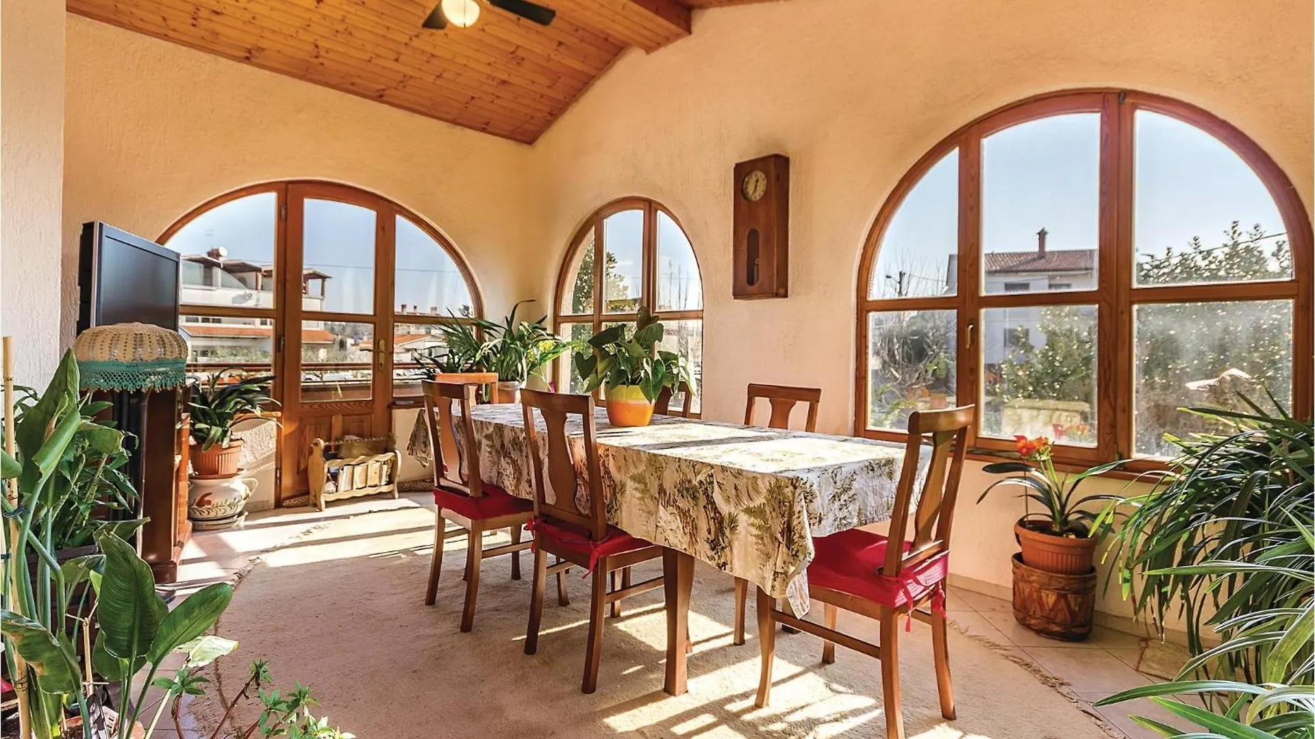 Beautiful Apartment In Pula With Kitchen