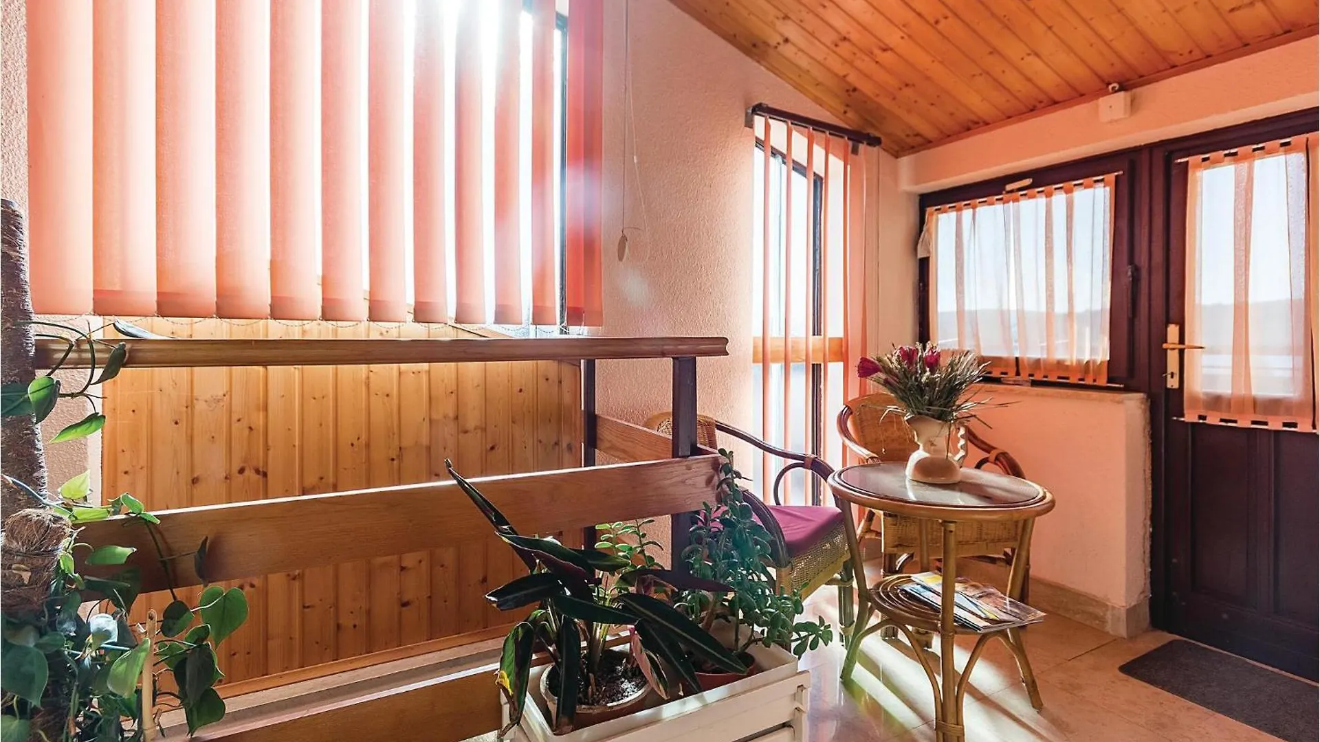 Beautiful Apartment In Pula With Kitchen