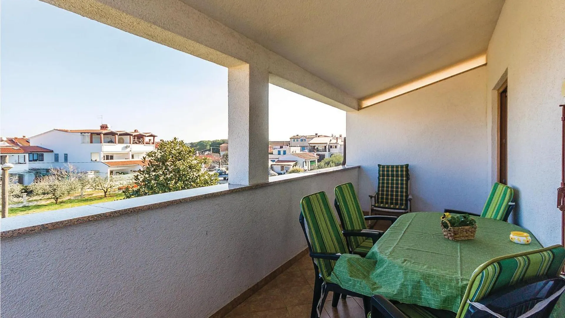 Beautiful Apartment In Pula With Kitchen Croatia