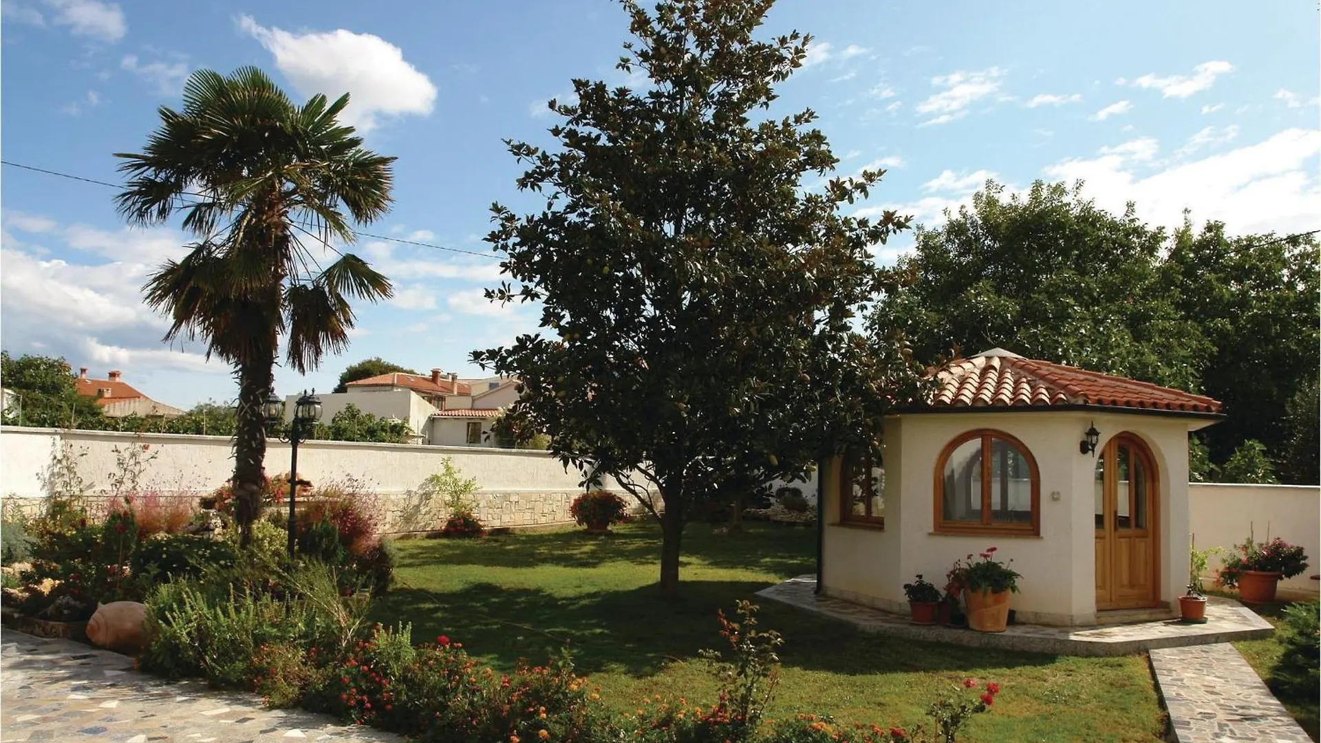 Beautiful Apartment In Pula With Kitchen Croatia